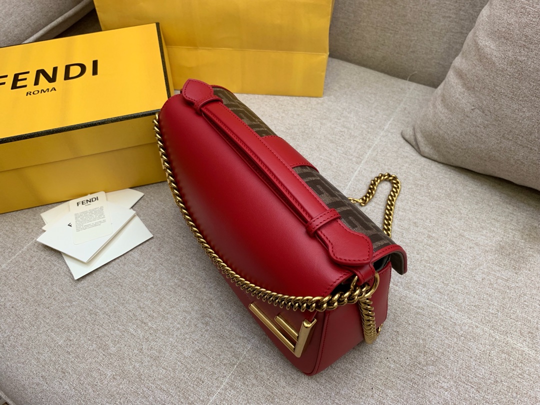 Fendi 芬迪现货 双面手提包 金属 F 图案 肩背斜跨手提 布压制对版面料 饰有棕色 FF 主题图 27x16x8cm-洋洋名品_高仿奢侈品包包 Fendi 芬迪现货 双面手提包 金属 F 图案 肩背斜跨手提 布压制对版面料 饰有棕色 FF 主题图 27x16x8cm
