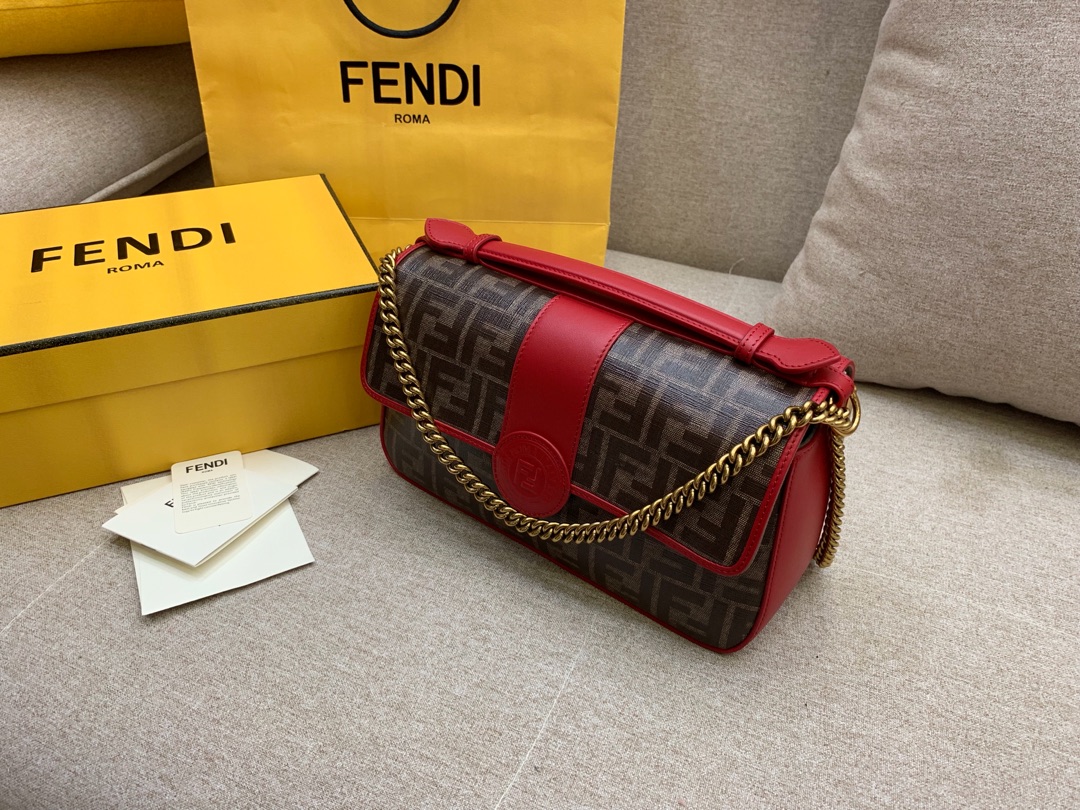 Fendi 芬迪现货 双面手提包 金属 F 图案 肩背斜跨手提 布压制对版面料 饰有棕色 FF 主题图 27x16x8cm-洋洋名品_高仿奢侈品包包 Fendi 芬迪现货 双面手提包 金属 F 图案 肩背斜跨手提 布压制对版面料 饰有棕色 FF 主题图 27x16x8cm