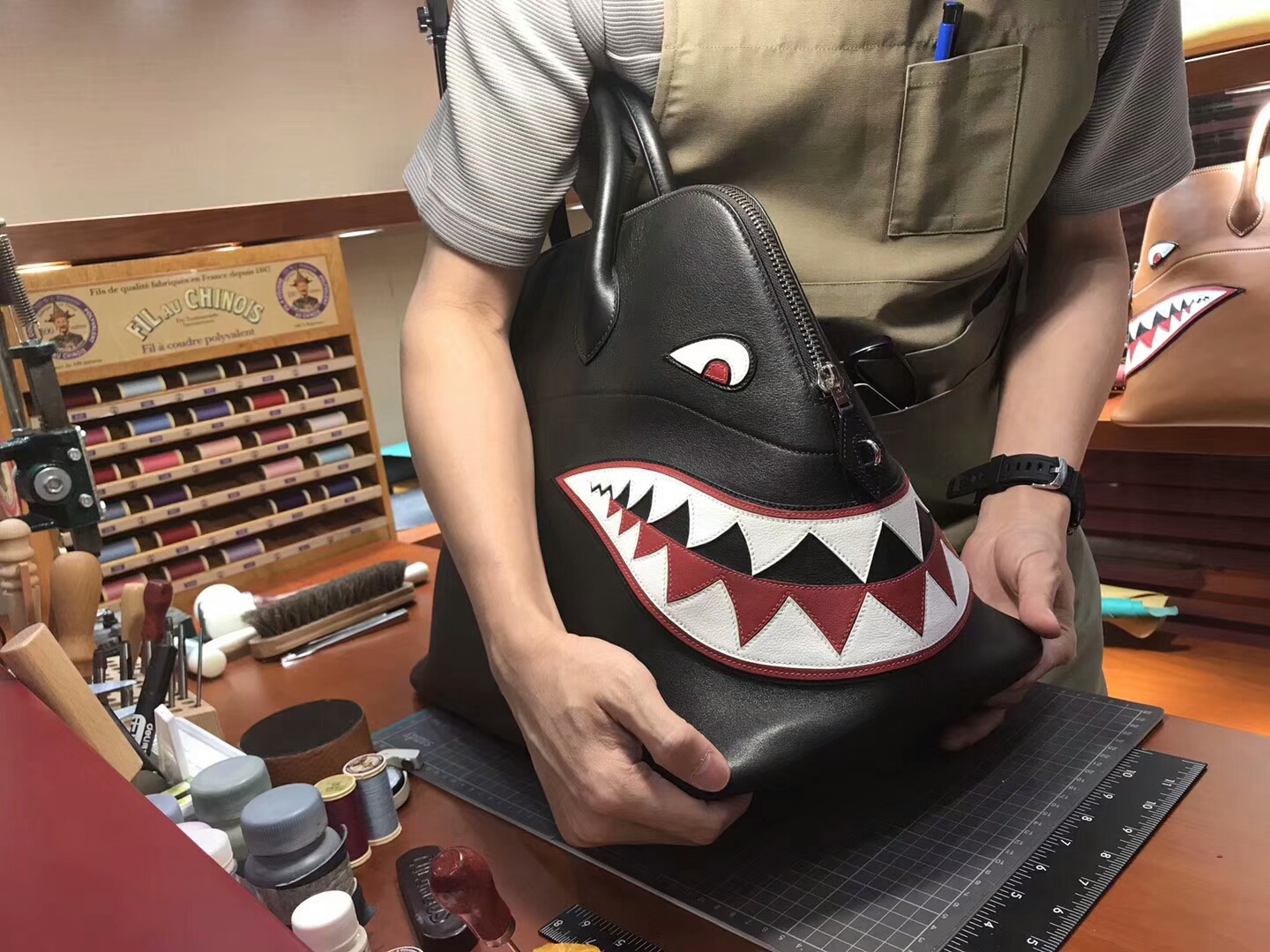 HERMES 爱马仕 鲨鱼保龄球包 配全套专柜原版包装 媲美专柜货源 BLACK 黑色
