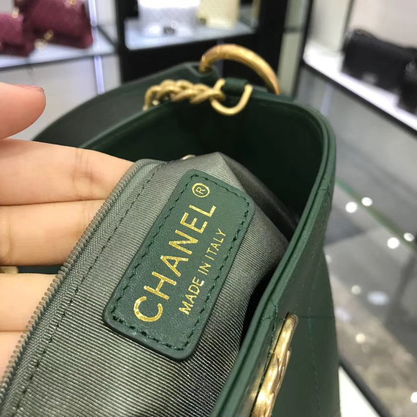 香奈儿 Chanel 嬉皮包 18秋冬小牛皮 古金金属扣 专柜同步 意大利定制级进口小牛皮 绿色
