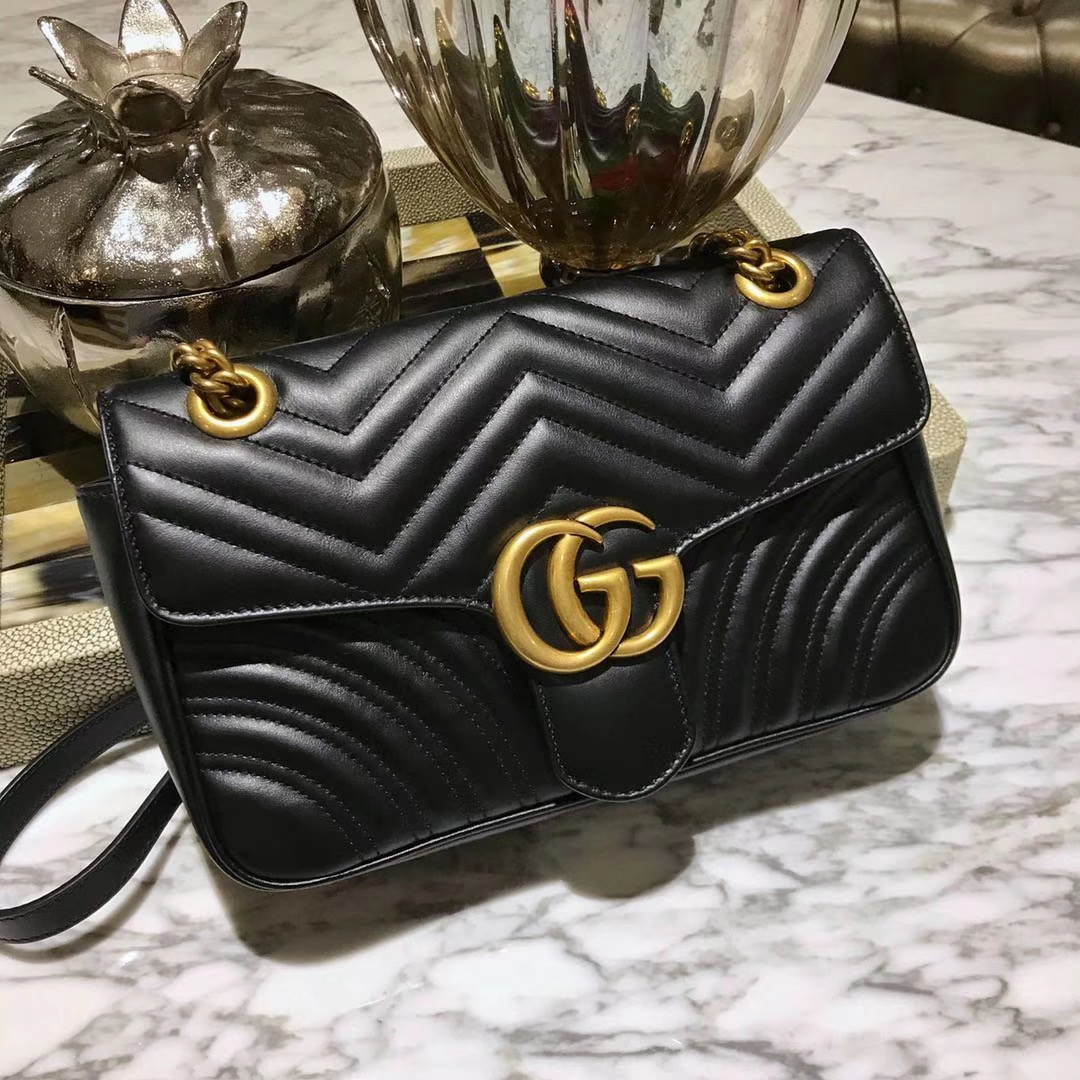 Gucci官网同步代购版本原厂皮料五金打造工艺一流26cm 黑色 洋洋名品 高仿奢侈品包包 Gucci官网同步代购版本原厂皮料五金打造工艺一流26cm 黑色 洋洋名品 高仿奢侈品包包