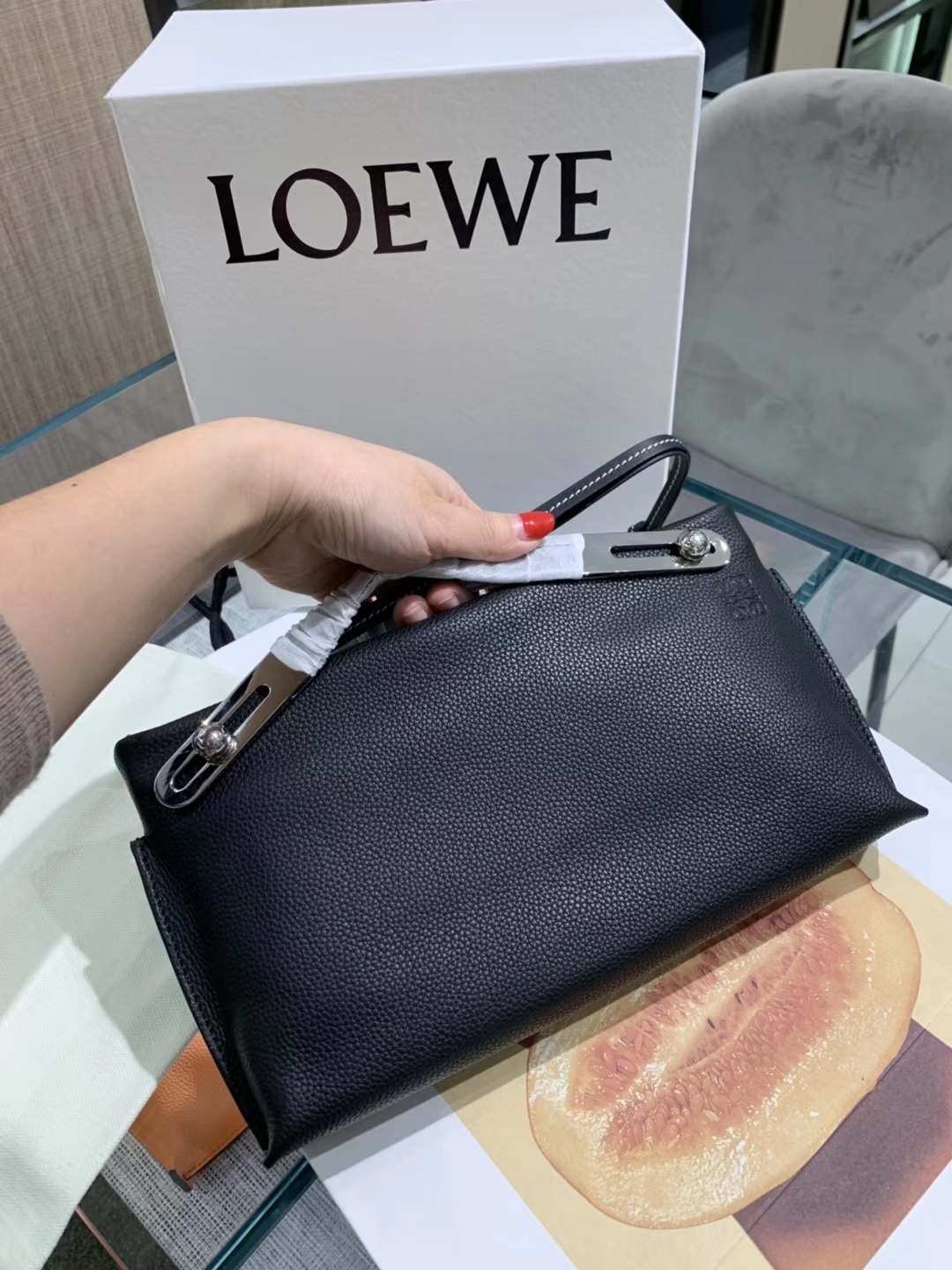 Loewe 罗意威 新款手柄 黑色 官网同步 原厂皮料五金制定