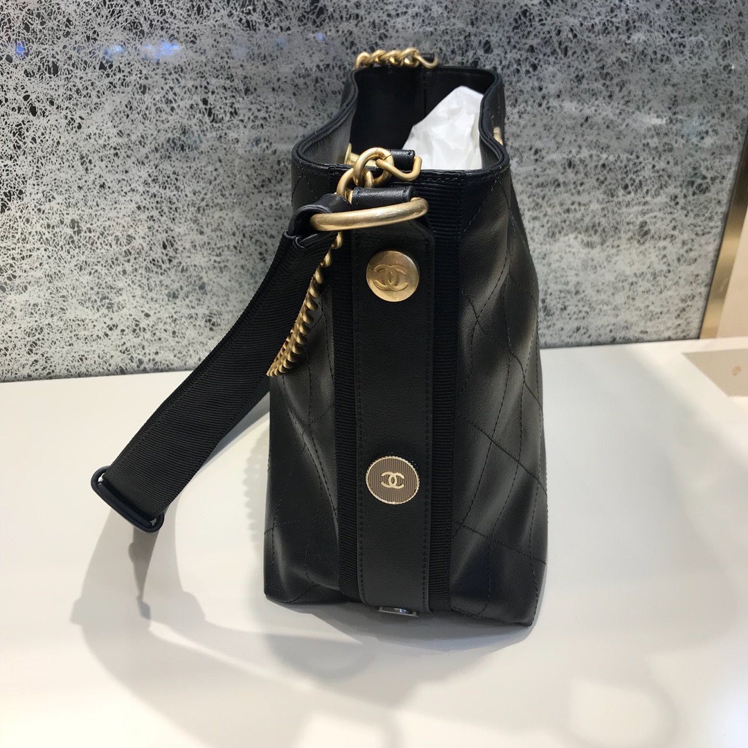 Chanel 香奈儿 Hobo bag 顶级代购版本 23cm 原厂小牛皮 全黑色