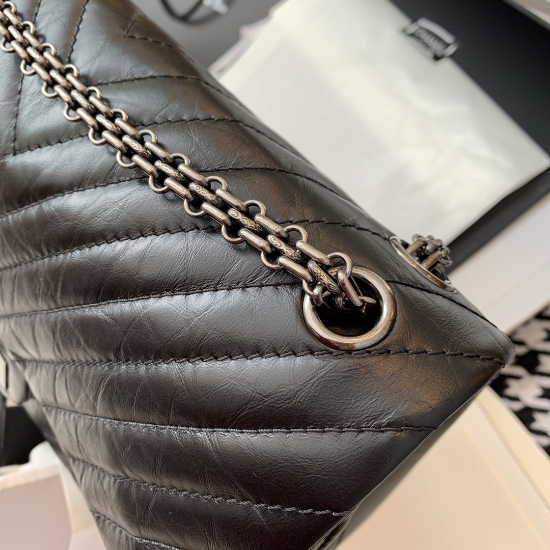 Chanel 香奈儿 复刻2.55 渠道代购版本 Ｖ纹 28cm～原厂皮～黑色～古银