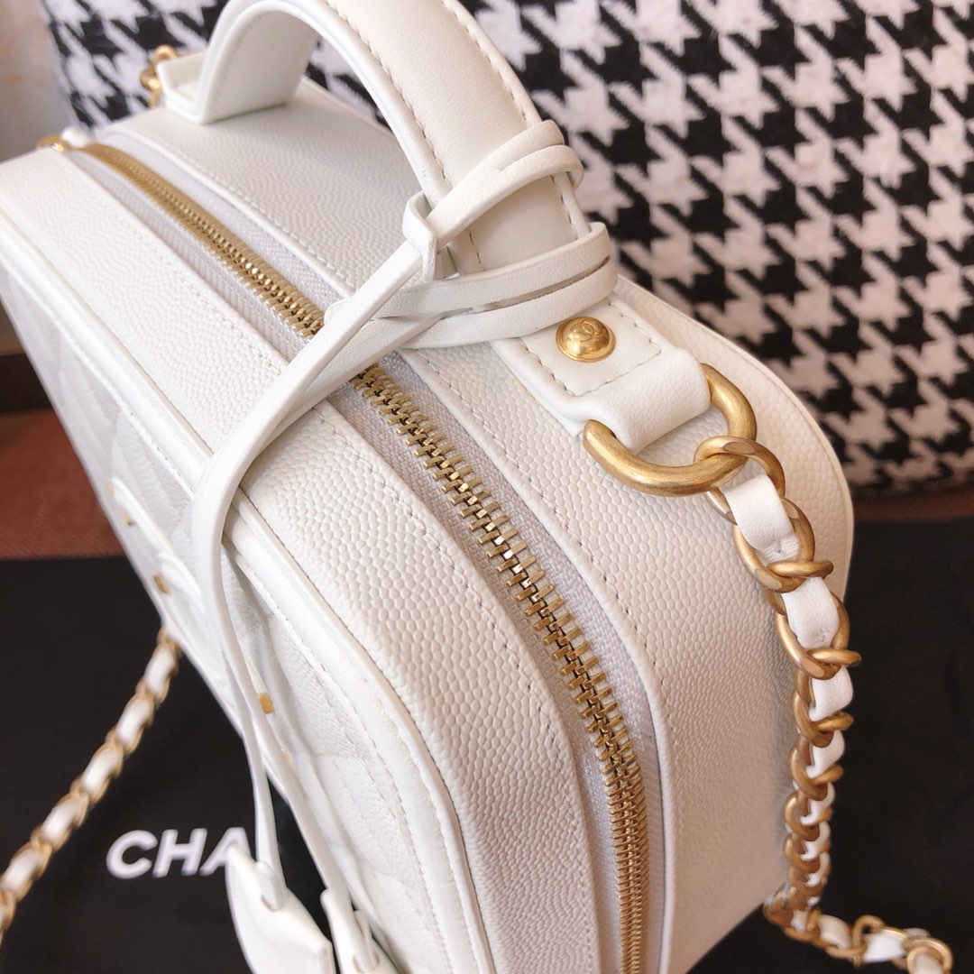 Chanel 香奈儿 化妆包 21cm 原厂皮小鱼子酱 奶白色